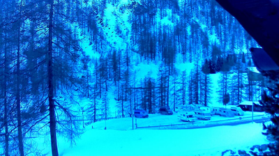immagine della webcam nei dintorni di Rifugio Mezzalama: webcam Staffal