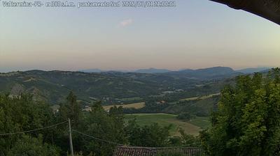 immagine della webcam nei dintorni di Tizzano Val Parma: webcam Neviano degli Arduini
