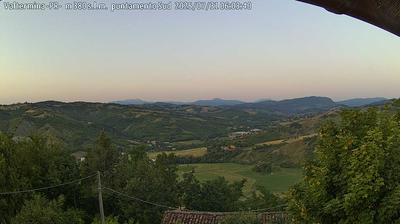immagine della webcam nei dintorni di Tizzano Val Parma: webcam Neviano degli Arduini