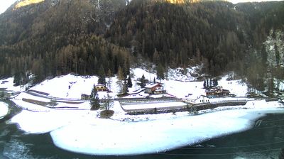 immagine della webcam nei dintorni di Chiesa in Valmalenco: webcam Carona Carisole