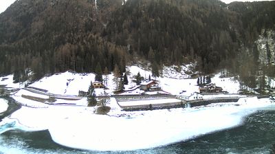 immagine della webcam nei dintorni di Valbondione: webcam Carona Carisole