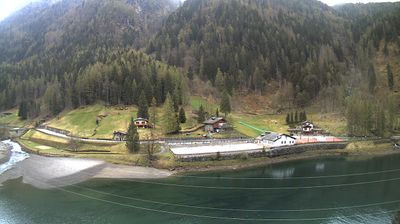 immagine della webcam nei dintorni di Rifugio Calvi Laghi Gemelli: webcam Carona Carisole