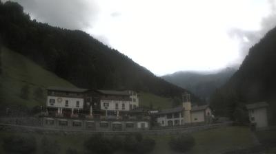 immagine della webcam nei dintorni di Foppolo IV Baita: webcam San Simone Baita del Camoscio