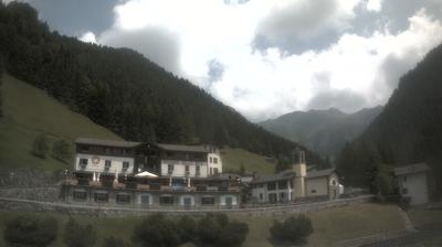 immagine della webcam nei dintorni di Val Masino: webcam San Simone Baita del Camoscio