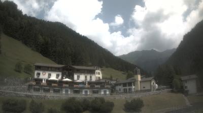 immagine della webcam nei dintorni di Sondrio: webcam San Simone Baita del Camoscio