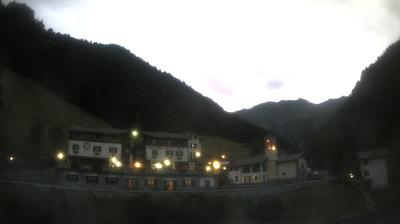 immagine della webcam nei dintorni di Chiareggio: webcam San Simone Baita del Camoscio