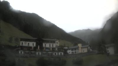 immagine della webcam nei dintorni di Val di Mello: webcam San Simone Baita del Camoscio