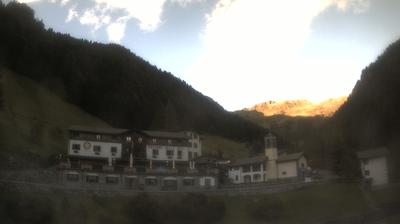 immagine della webcam nei dintorni di Valtorta: webcam San Simone Baita del Camoscio