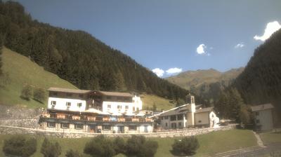 immagine della webcam nei dintorni di Rifugio Falc: webcam San Simone Baita del Camoscio