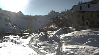 immagine della webcam nei dintorni di Gromo: webcam Rifugio Calvi Laghi Gemelli