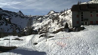 immagine della webcam nei dintorni di Carona Carisole: webcam Rifugio Calvi Laghi Gemelli
