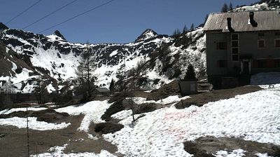 immagine della webcam nei dintorni di Valbondione: webcam Rifugio Calvi Laghi Gemelli