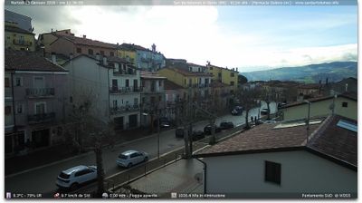 immagine della webcam nei dintorni di Castelluccio Valmaggiore: webcam San Bartolomeo in Galdo