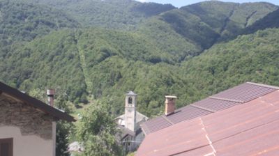 immagine della webcam nei dintorni di Magliano Alpi: webcam Pamparato