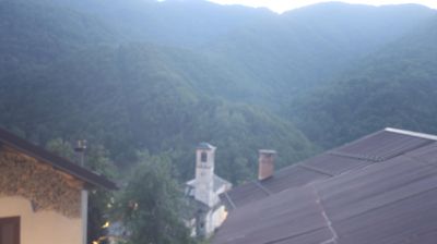 immagine della webcam nei dintorni di Magliano Alpi: webcam Pamparato