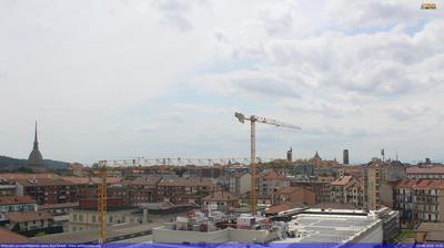 immagine della webcam nei dintorni di Castagneto Po: webcam Torino Bric della Croce