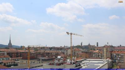 immagine della webcam nei dintorni di Castagneto Po: webcam Torino Bric della Croce