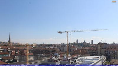 immagine della webcam nei dintorni di Cerreto d'Asti: webcam Torino Bric della Croce