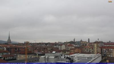 immagine della webcam nei dintorni di Cerreto d'Asti: webcam Torino Bric della Croce