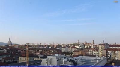 immagine della webcam nei dintorni di Castelnuovo Don Bosco: webcam Torino Bric della Croce