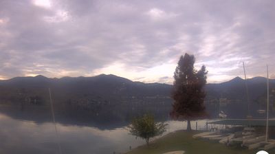 immagine della webcam nei dintorni di Casale Corte Cerro: webcam Orta San Giulio