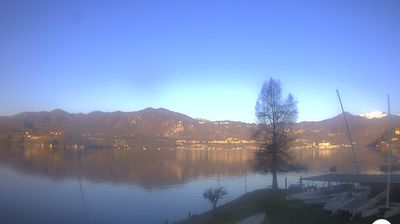 immagine della webcam nei dintorni di Lesa: webcam Orta San Giulio