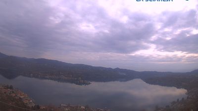 immagine della webcam nei dintorni di Casale Corte Cerro: webcam Pella