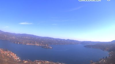 immagine della webcam nei dintorni di Mottarone: webcam Pella