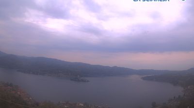 immagine della webcam nei dintorni di Omegna: webcam Pella