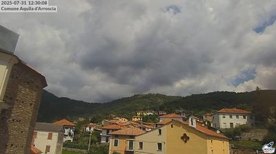 immagine della webcam nei dintorni di Toirano: webcam Aquila di Arroscia