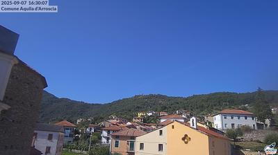 immagine della webcam nei dintorni di Bardineto: webcam Aquila di Arroscia