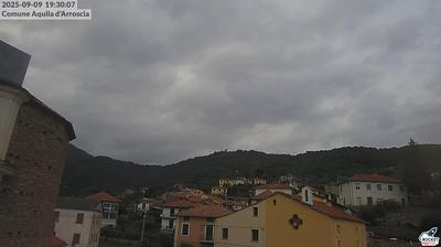 immagine della webcam nei dintorni di San Bartolomeo al Mare: webcam Aquila di Arroscia
