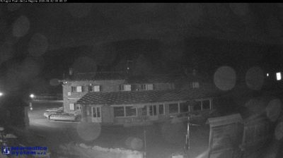 immagine della webcam nei dintorni di Pian Mune': webcam Crissolo Pian della Regina