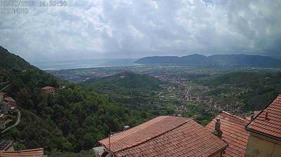 immagine della webcam nei dintorni di Marina Di Pietrasanta: webcam Ortonovo