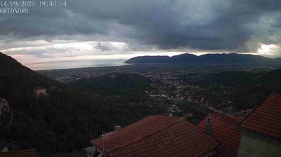 immagine della webcam nei dintorni di Massa: webcam Ortonovo