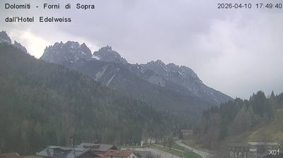 immagine della webcam nei dintorni di Calalzo di Cadore: webcam Forni di Sopra
