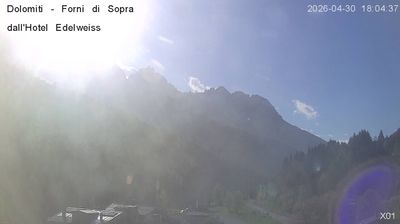 immagine della webcam nei dintorni di San Pietro di Cadore: webcam Forni di Sopra