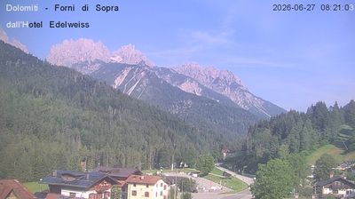 immagine della webcam nei dintorni di Lorenzago di Cadore: webcam Forni di Sopra