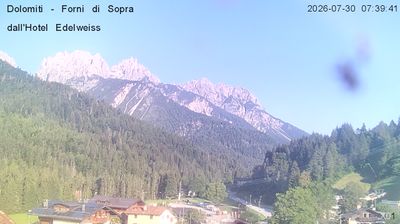 immagine della webcam nei dintorni di Calalzo di Cadore: webcam Forni di Sopra