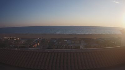 immagine della webcam nei dintorni di Castiglione della Pescaia: webcam Marina di Grosseto