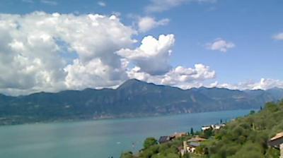 immagine della webcam nei dintorni di Manerba del Garda: webcam Torri del Benaco