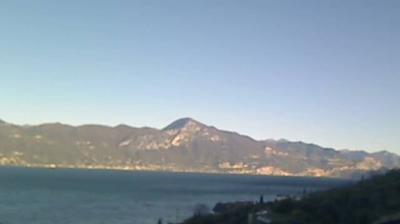 immagine della webcam nei dintorni di Manerba del Garda: webcam Torri del Benaco