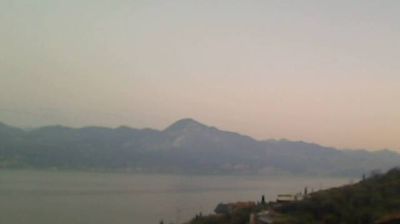 immagine della webcam nei dintorni di Ferrara di Monte Baldo: webcam Torri del Benaco