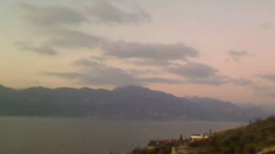 immagine della webcam nei dintorni di Marano di Valpolicella: webcam Torri del Benaco