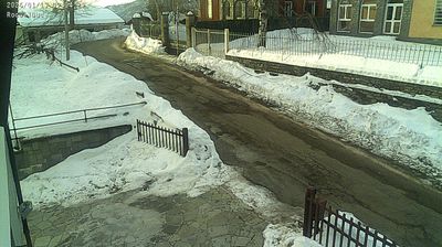 immagine della webcam nei dintorni di Rucas di Bagnolo: webcam Montoso