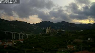 immagine della webcam nei dintorni di Pieve di Teco: webcam Costa D'Oneglia