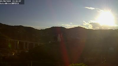 immagine della webcam nei dintorni di San Bartolomeo al Mare: webcam Costa D'Oneglia