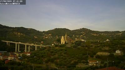 immagine della webcam nei dintorni di Triora: webcam Costa D'Oneglia