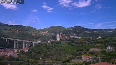 immagine della webcam nei dintorni di Costarainera: webcam Costa D'Oneglia