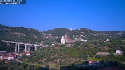 immagine della webcam nei dintorni di Castel Vittorio: webcam Costa D'Oneglia
